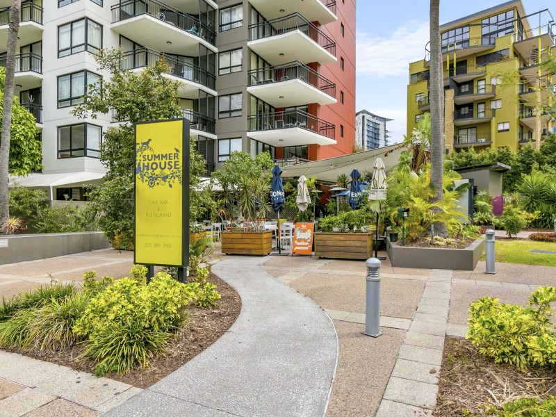 37/15 Goodwin Street, Kangaroo Point QLD 4169