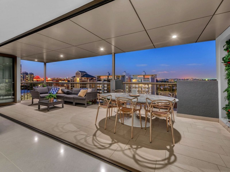 33/89 Thorn Street, Kangaroo Point QLD 4169