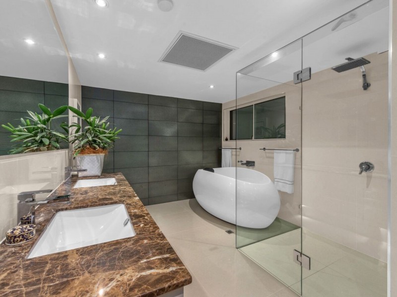 33/89 Thorn Street, Kangaroo Point QLD 4169