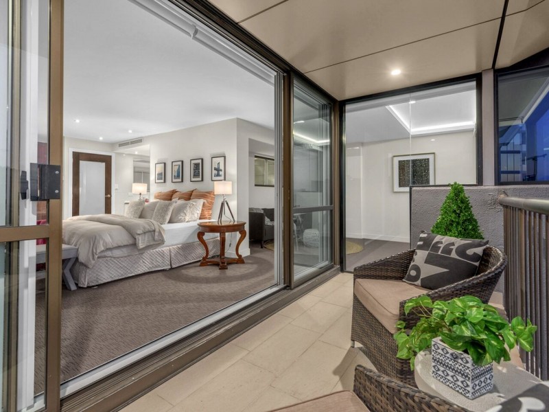 33/89 Thorn Street, Kangaroo Point QLD 4169