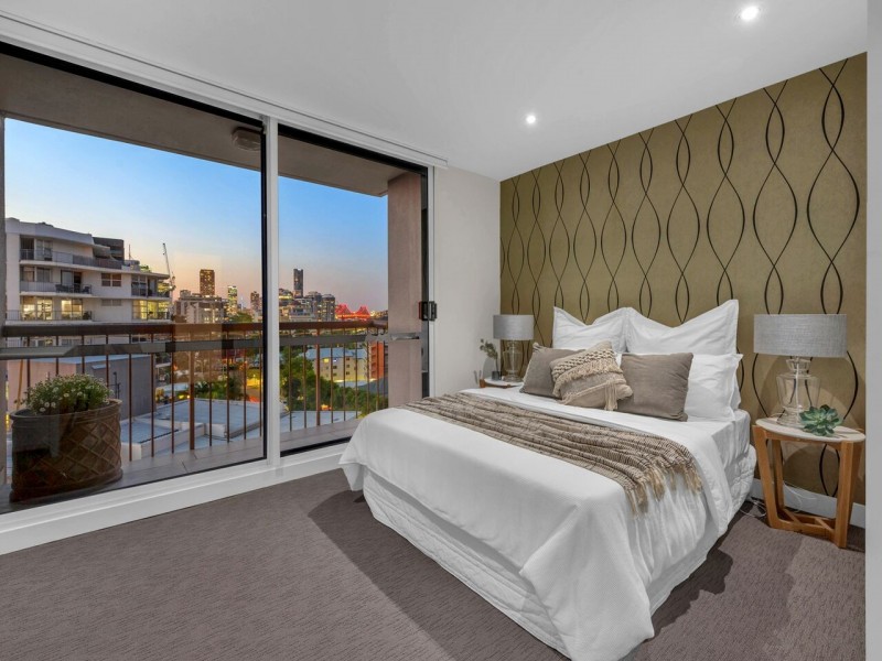 33/89 Thorn Street, Kangaroo Point QLD 4169