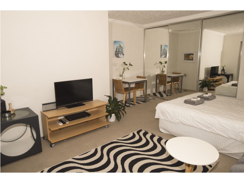 803 Stanley Street, Woolloongabba QLD 4102