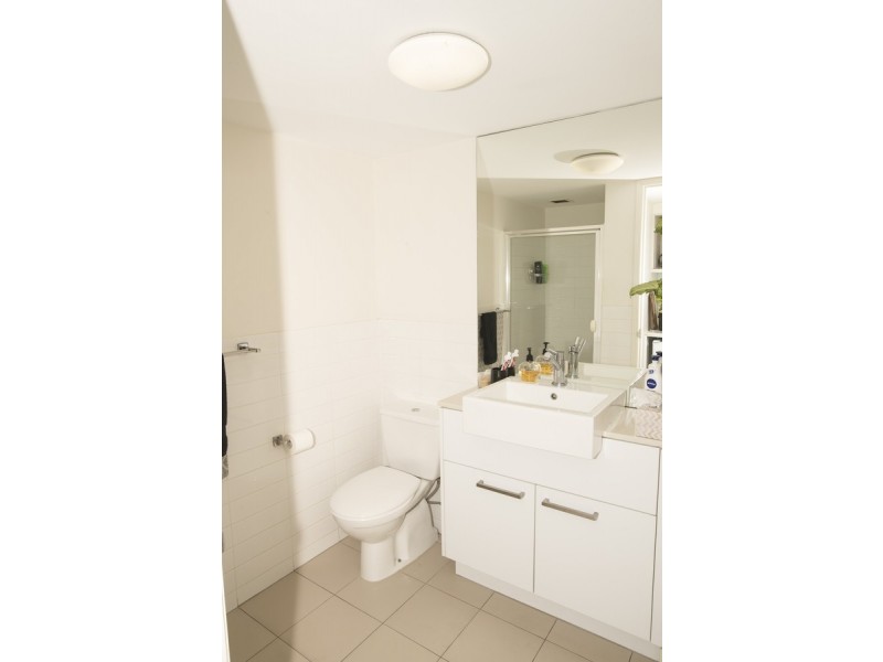 803 Stanley Street, Woolloongabba QLD 4102