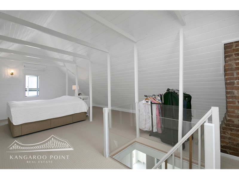 127 Lambert Street, Kangaroo Point QLD 4169