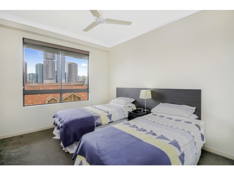 55 BAILDON Street, Kangaroo Point QLD 4169