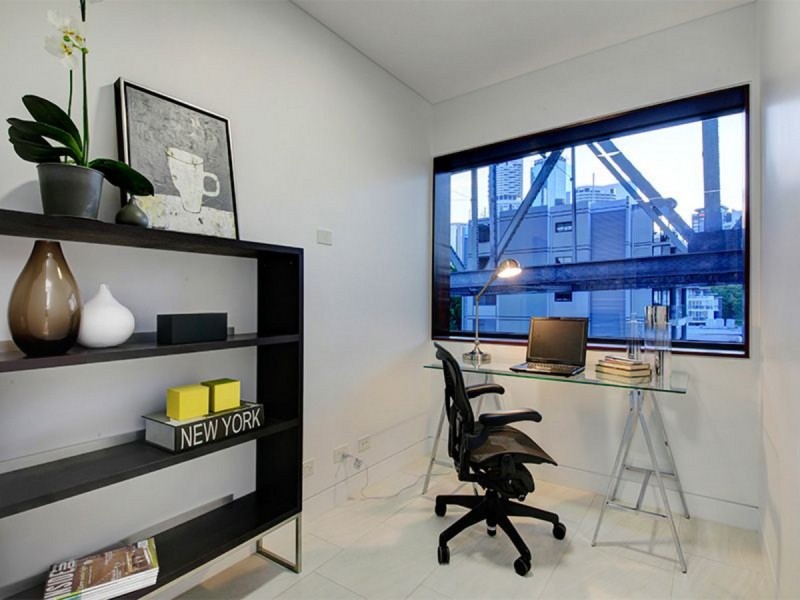 50 Holman Street, Kangaroo Point QLD 4169