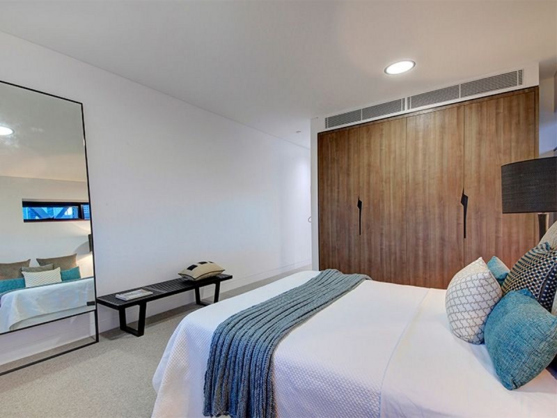 50 Holman Street, Kangaroo Point QLD 4169