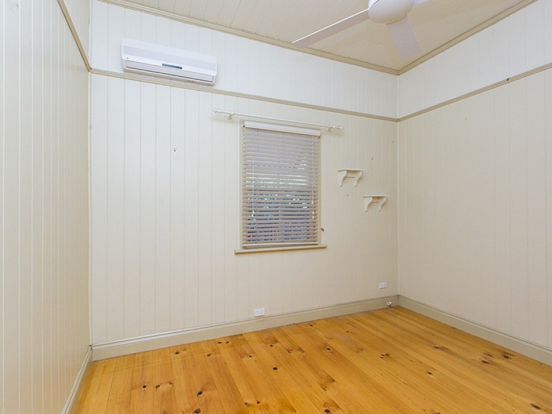 27 Granthan Street, Dutton Park QLD 4102
