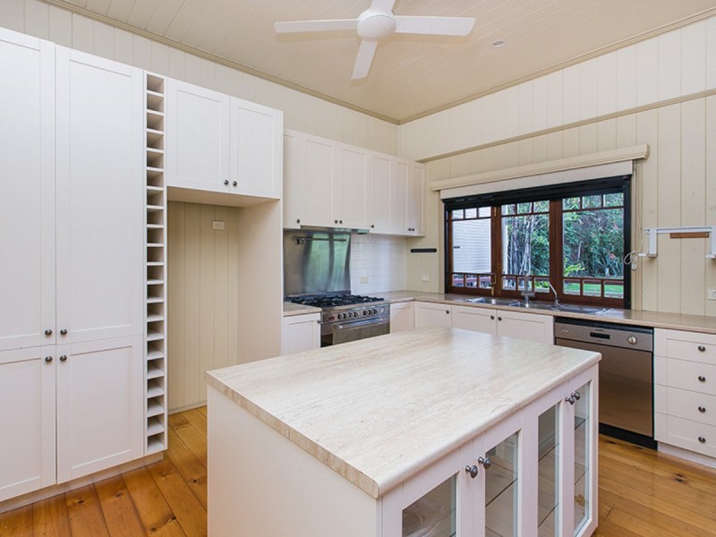 27 Granthan Street, Dutton Park QLD 4102
