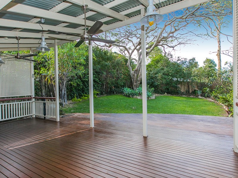 27 Granthan Street, Dutton Park QLD 4102