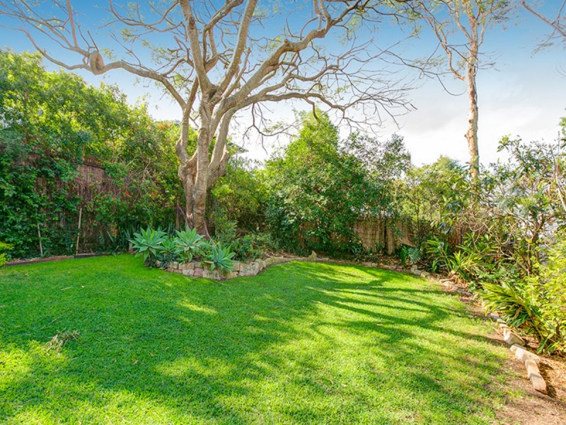 27 Granthan Street, Dutton Park QLD 4102