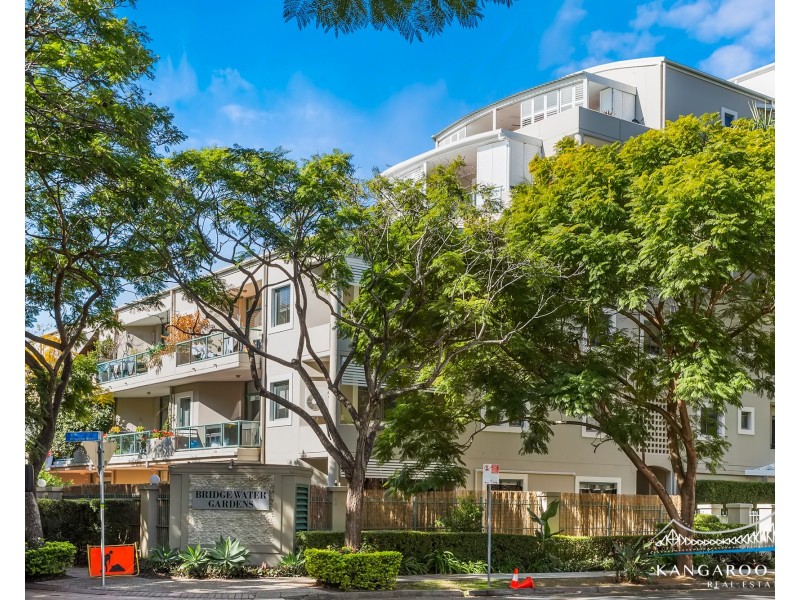 10 Goodwin Street, Kangaroo Point QLD 4169