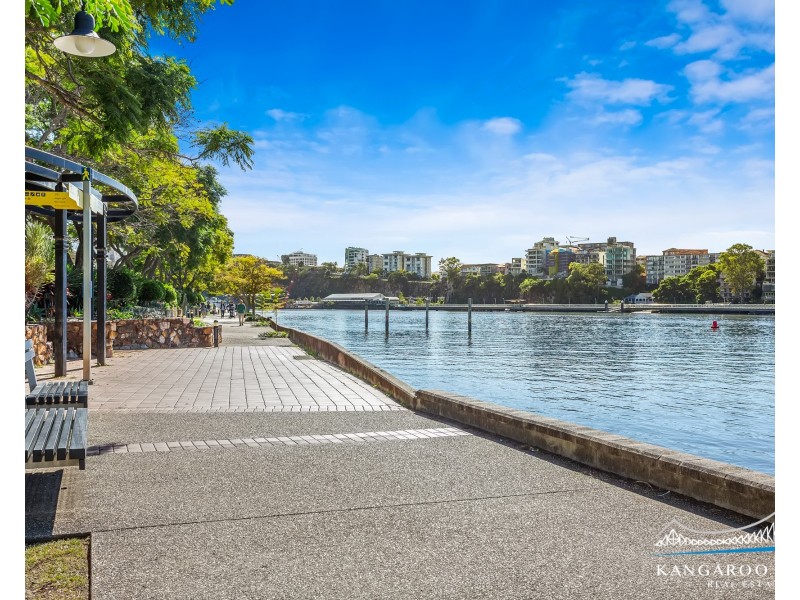 10 Goodwin Street, Kangaroo Point QLD 4169