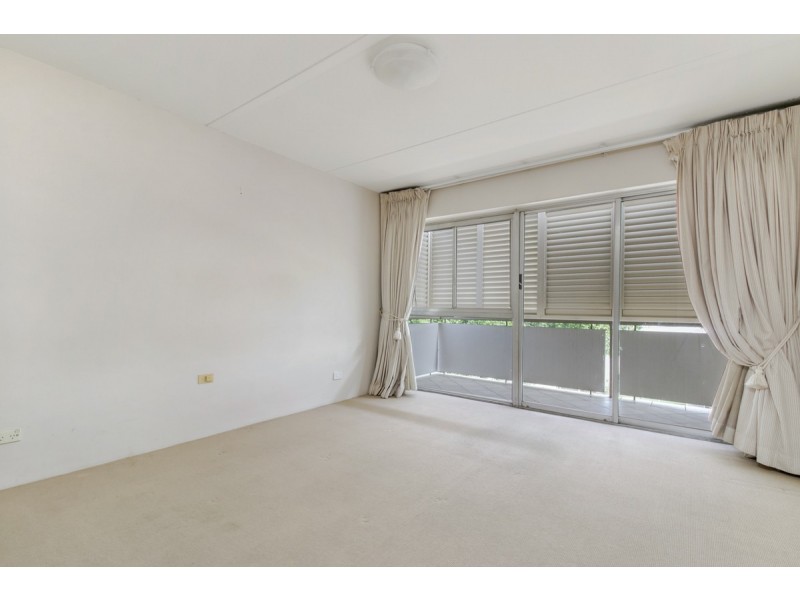 52 Wynnum Road, Norman Park QLD 4170