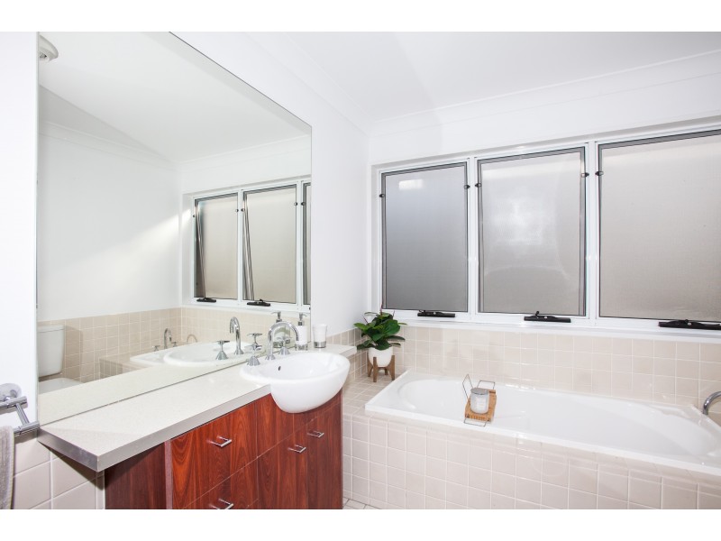 19 Cooper Street, Murarrie QLD 4172