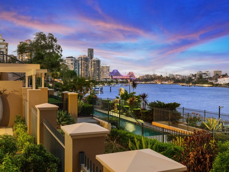 3/76 Thorn Street, Kangaroo Point QLD 4169