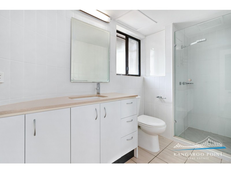 2 Bright Street, Kangaroo Point QLD 4169