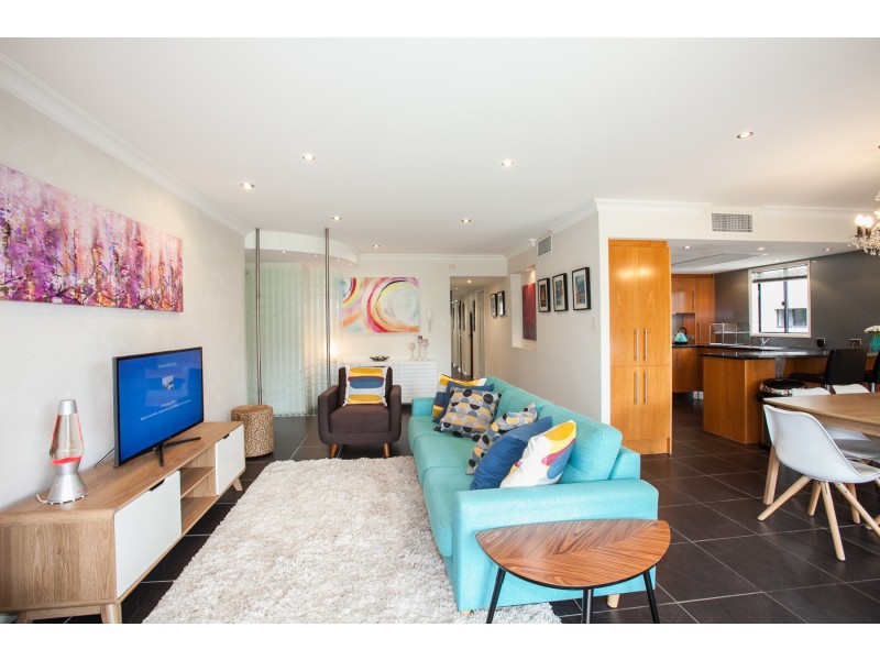 36 Macdonald Street, Kangaroo Point QLD 4169