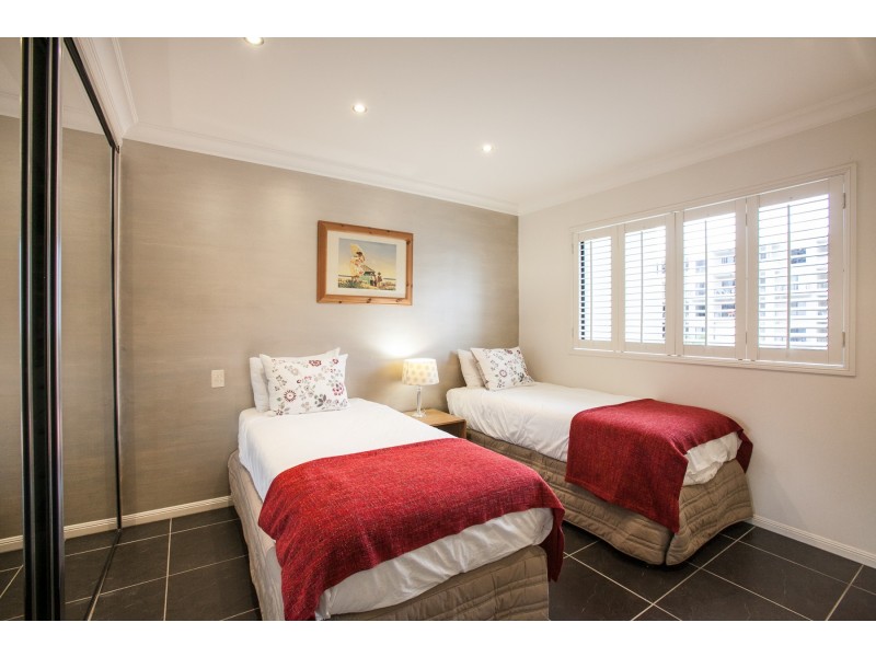 36 Macdonald Street, Kangaroo Point QLD 4169
