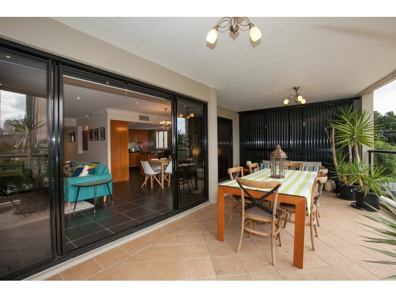 36 Macdonald Street, Kangaroo Point QLD 4169
