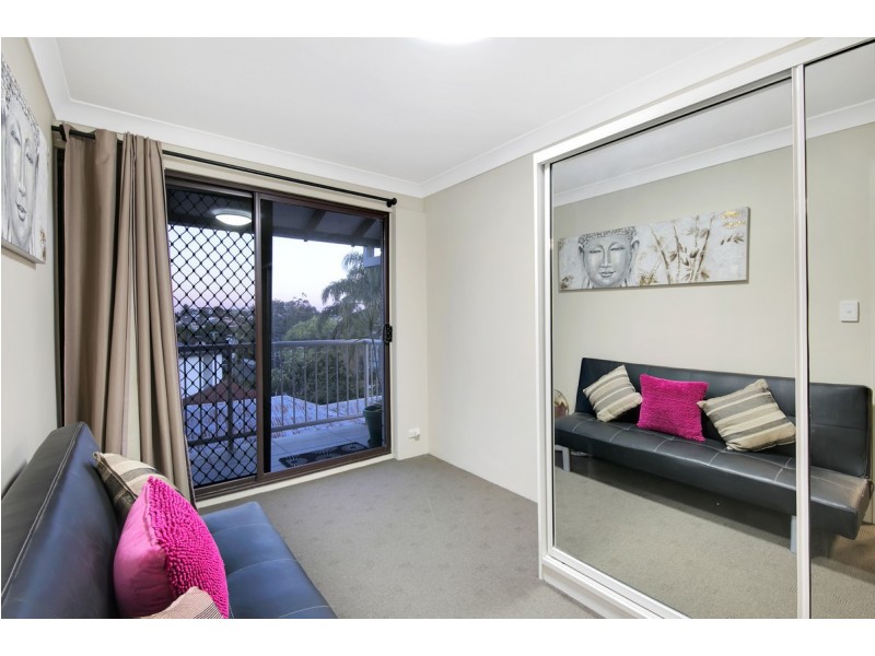 62 Bromley Street, Kangaroo Point QLD 4169