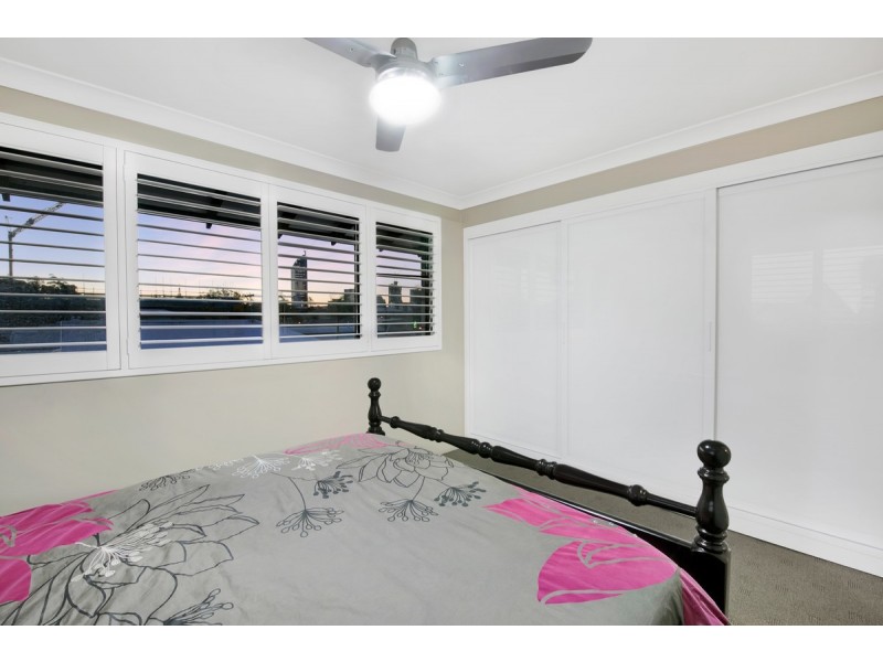 62 Bromley Street, Kangaroo Point QLD 4169