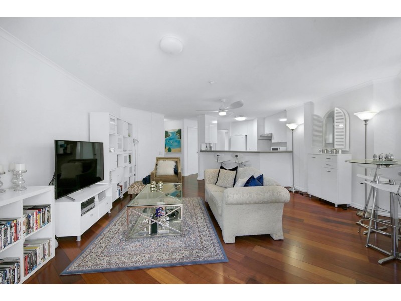 55 Thorn Street, Kangaroo Point QLD 4169