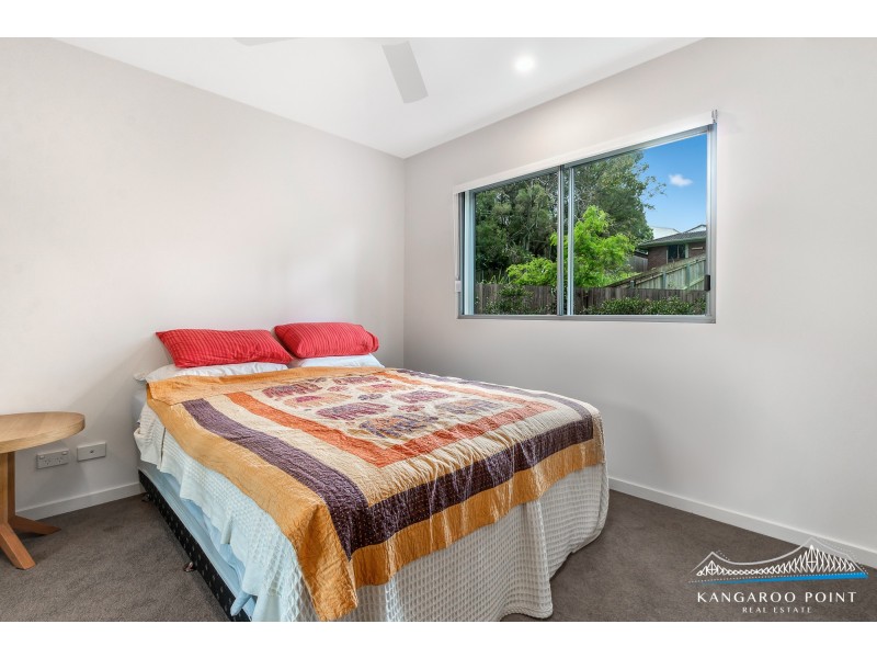 13 Fenton Street, Fairfield QLD 4103