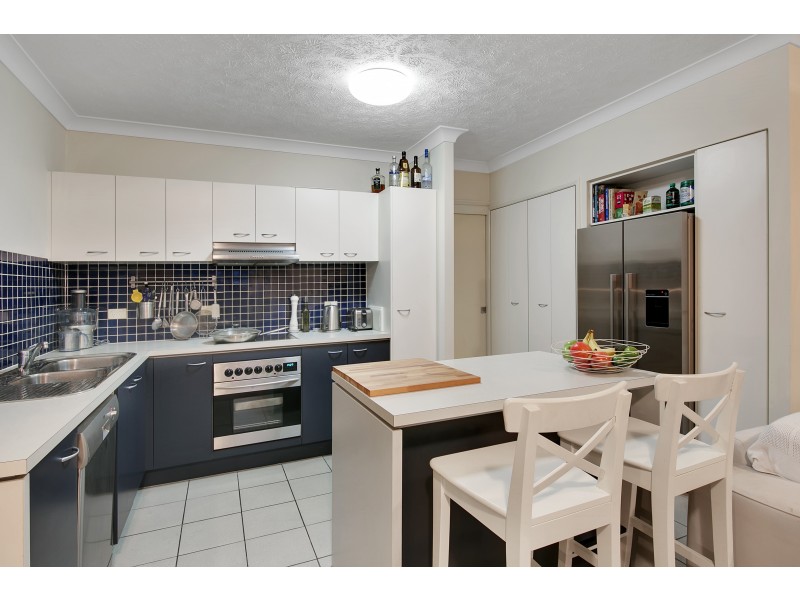 19 Thorn Street, Kangaroo Point QLD 4169
