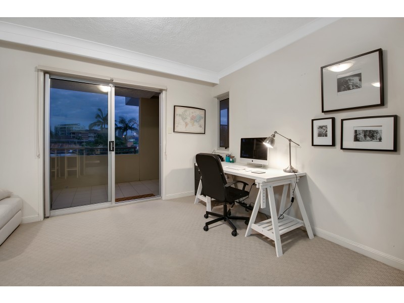19 Thorn Street, Kangaroo Point QLD 4169