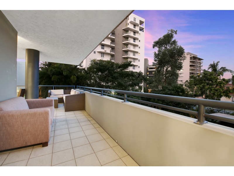 19 Thorn Street, Kangaroo Point QLD 4169