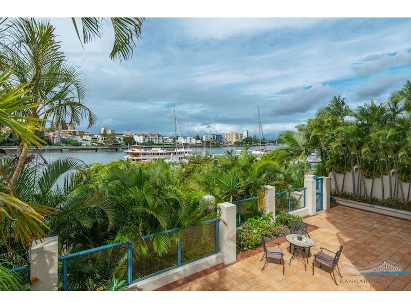 1/8 Goodwin Street, Kangaroo Point QLD 4169