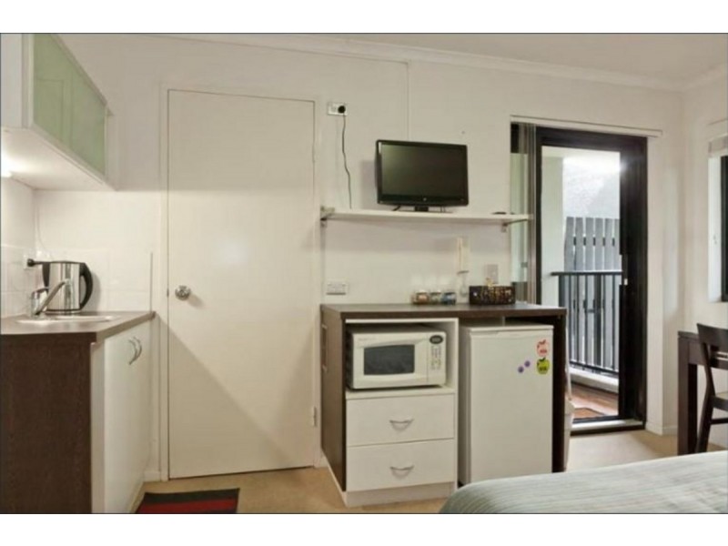 75 Thorn Street, Kangaroo Point QLD 4169