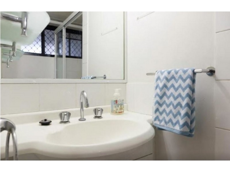 75 Thorn Street, Kangaroo Point QLD 4169