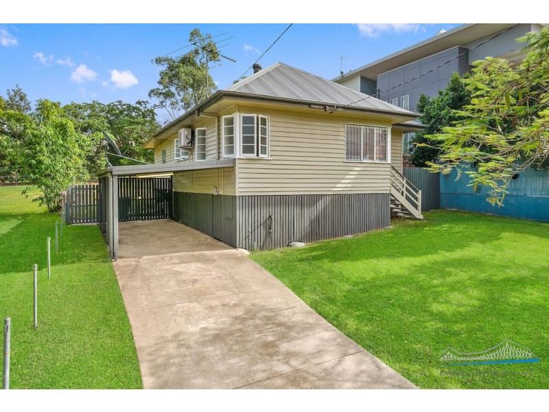 11 Allawah Street, Yeerongpilly QLD 4105