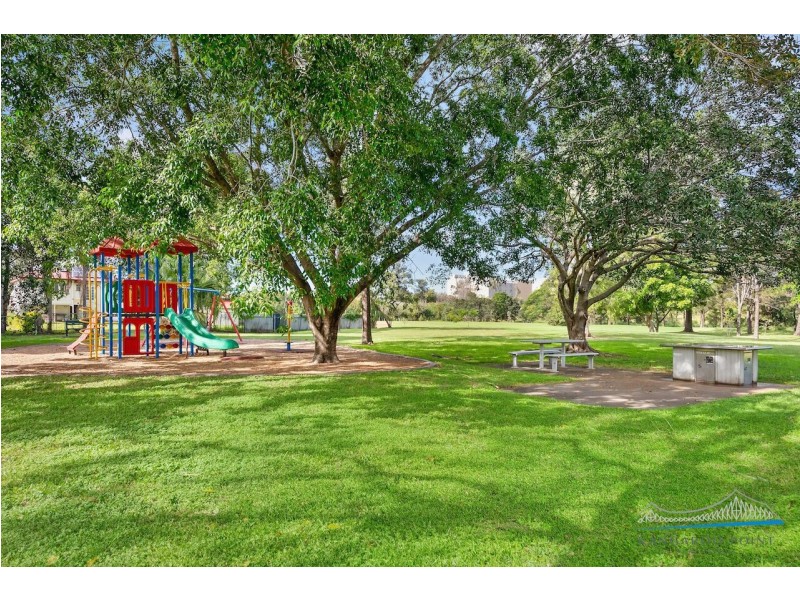 11 Allawah Street, Yeerongpilly QLD 4105