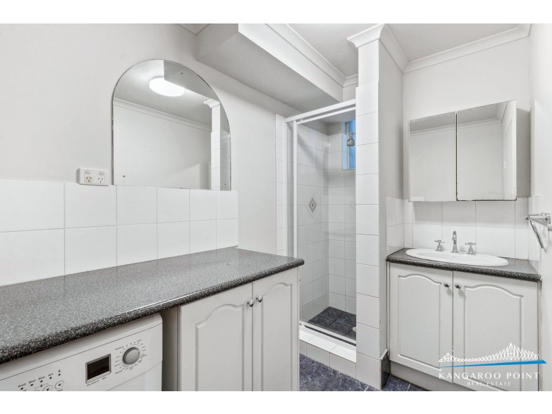 45 Thorn Street, Kangaroo Point QLD 4169