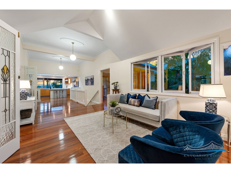 42 Joseph Street, Camp Hill QLD 4152