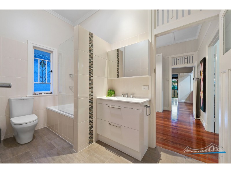 42 Joseph Street, Camp Hill QLD 4152