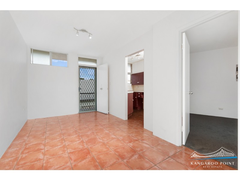 1 Blakeney Street, Highgate Hill QLD 4101