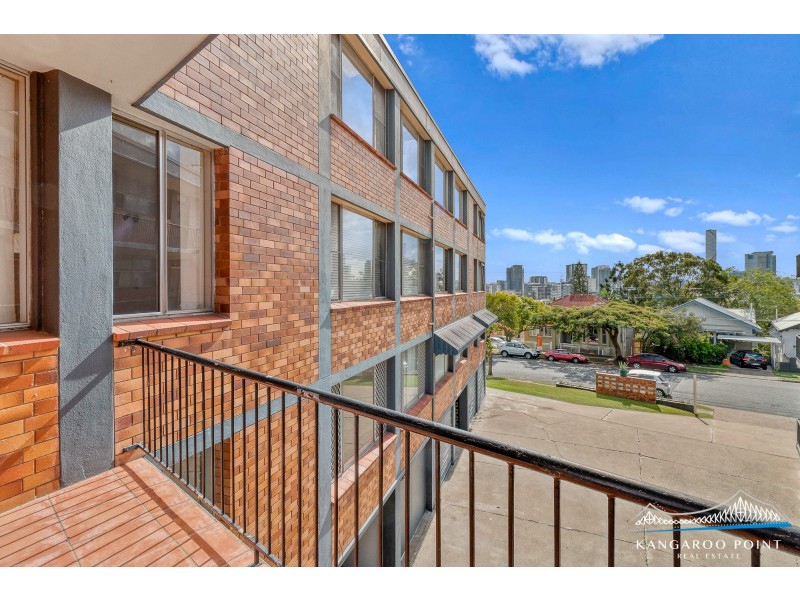 1 Blakeney Street, Highgate Hill QLD 4101