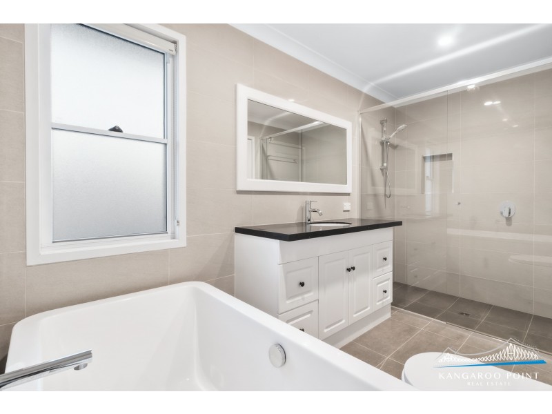 40 Preston Road, Carina QLD 4152