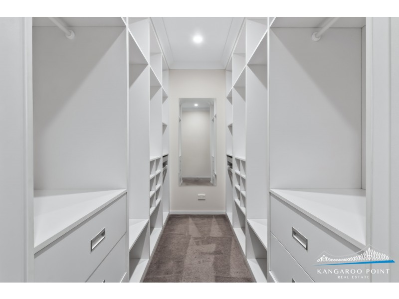 40 Preston Road, Carina QLD 4152