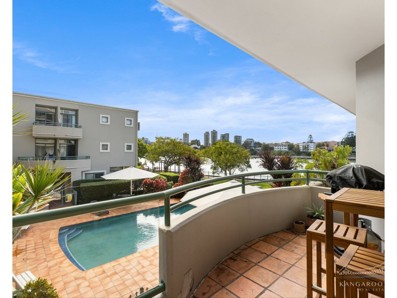 19/10 Goodwin Street, Kangaroo Point QLD 4169