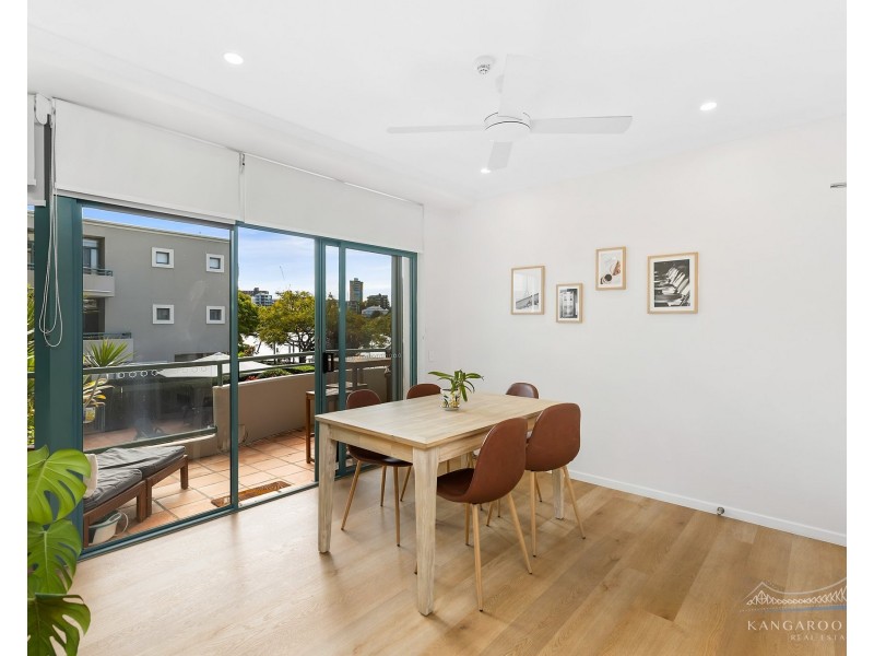 19/10 Goodwin Street, Kangaroo Point QLD 4169