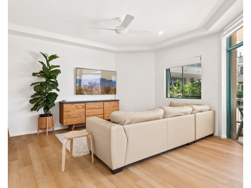 19/10 Goodwin Street, Kangaroo Point QLD 4169