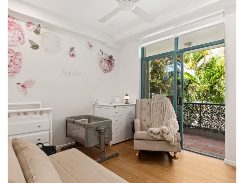 19/10 Goodwin Street, Kangaroo Point QLD 4169