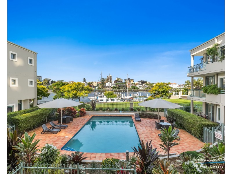 19/10 Goodwin Street, Kangaroo Point QLD 4169