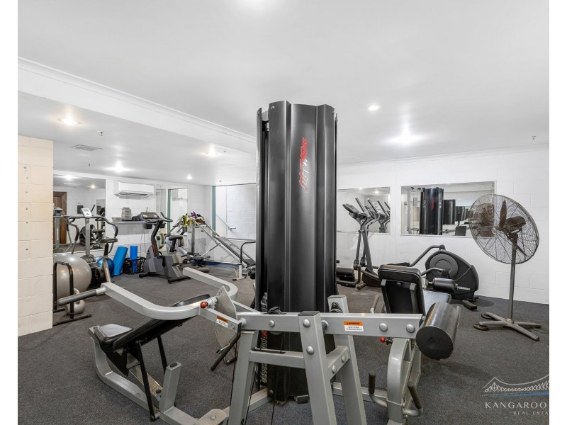 19/10 Goodwin Street, Kangaroo Point QLD 4169