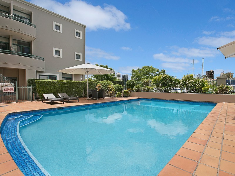 10 Goodwin Street, Kangaroo Point QLD 4169